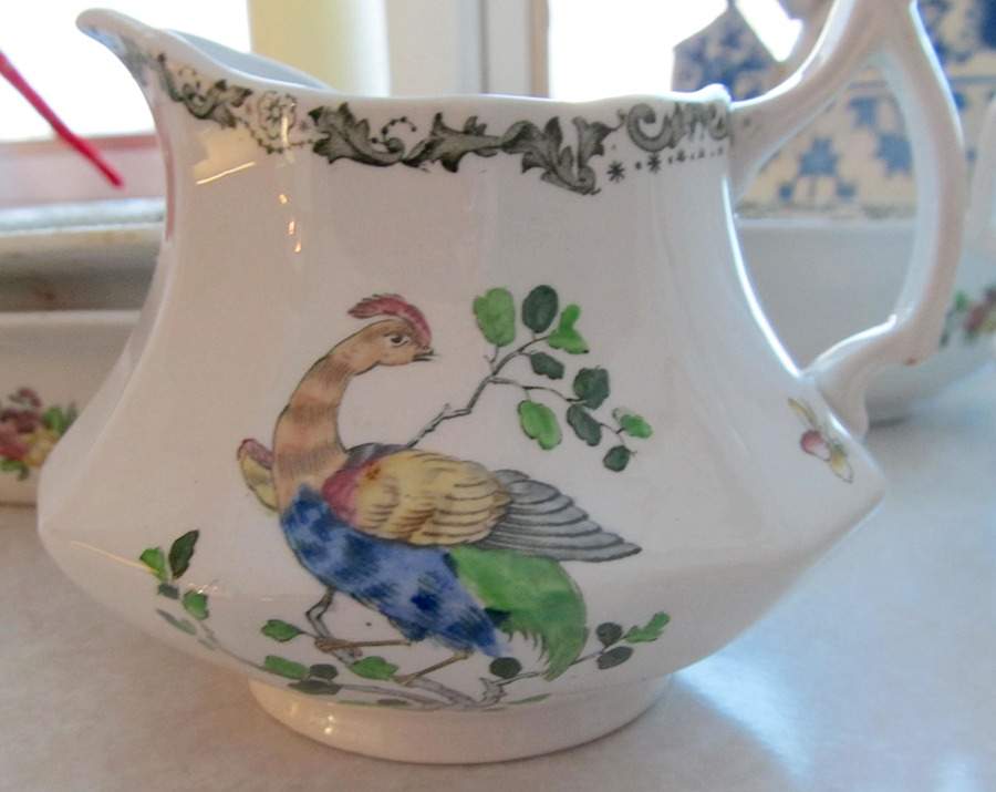 V1693 Creamer by Royal Cauldon-1