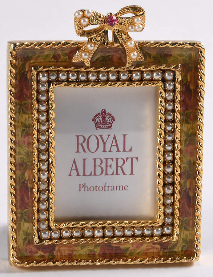 Old Country Roses Chintz Collection Jeweled Rectangle Picture Frame by Royal Albert-1