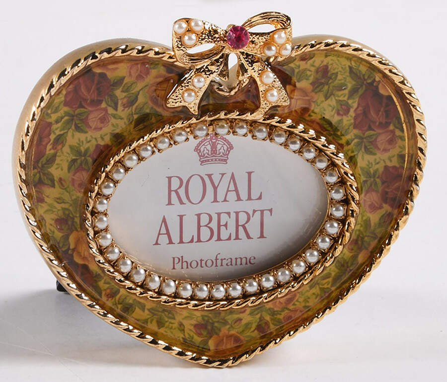 Old Country Roses Chintz Collection Jeweled Heart Picture Frame by Royal Albert-1