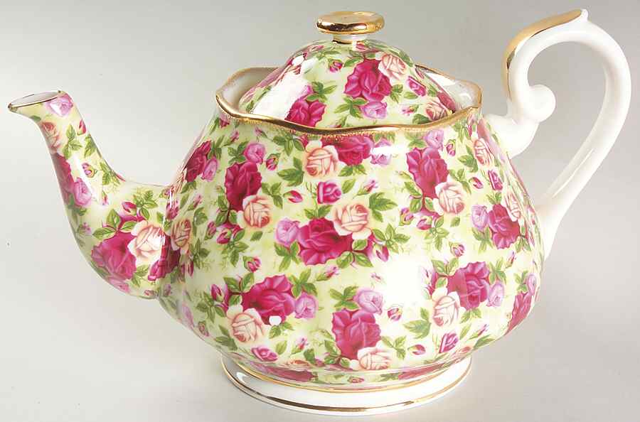 Old Country Roses Chintz Collection Teapot & Lid by Royal Albert-1
