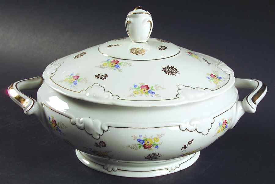 RIB3 Round Covered Vegetable by Rieber-1