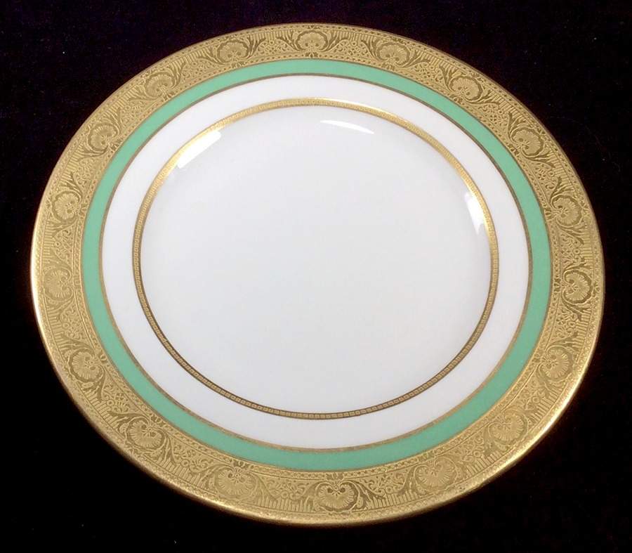 C3353 GREEN Dinner Plate by Royal Worcester-1