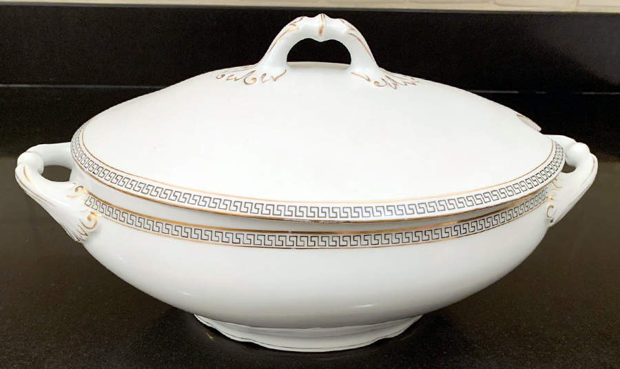 RSC34 Tureen &  Lid by Royal Schwarzburg-1