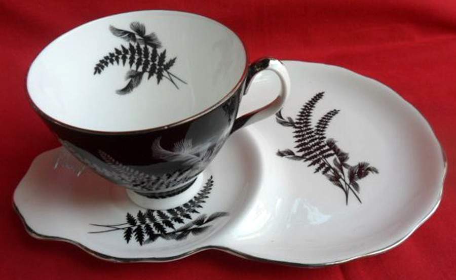 Night and Day (Scalloped) Snack Plate & Cup Set by Royal Albert-1
