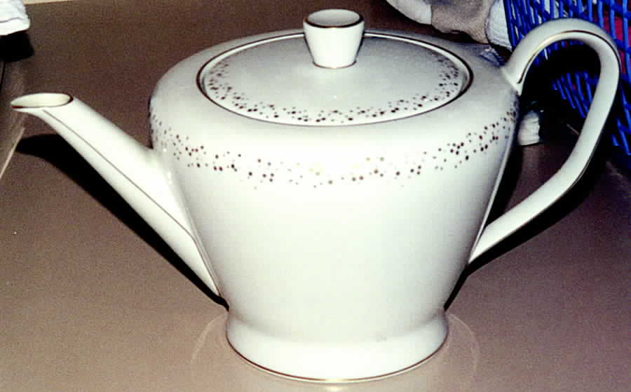 3185 (Gold Specks) Teapot & Lid by Rosenthal - Continental-1