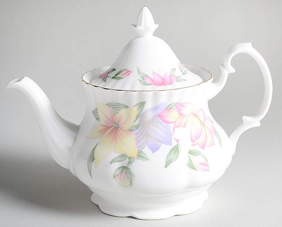 Fair View Teapot & Lid by Royal Albert-1