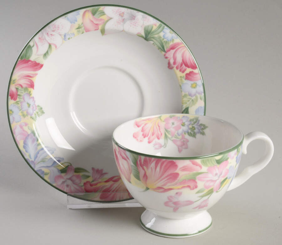Fonteyn Footed Cup & Saucer Set by Royal Albert-1