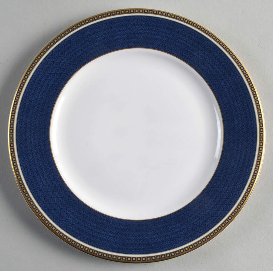 Challinor Accent Luncheon Plate by Royal Doulton-1