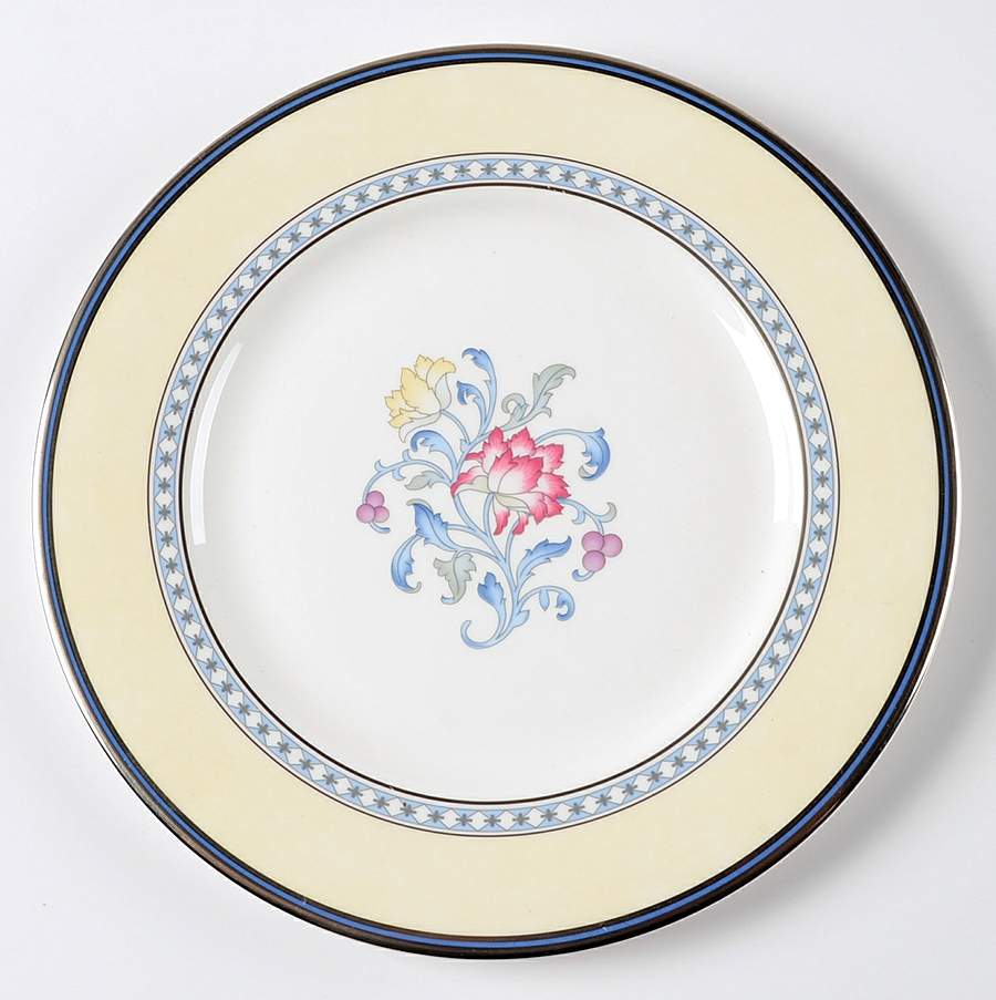 Canterbury Accent Luncheon Plate by Royal Doulton-1
