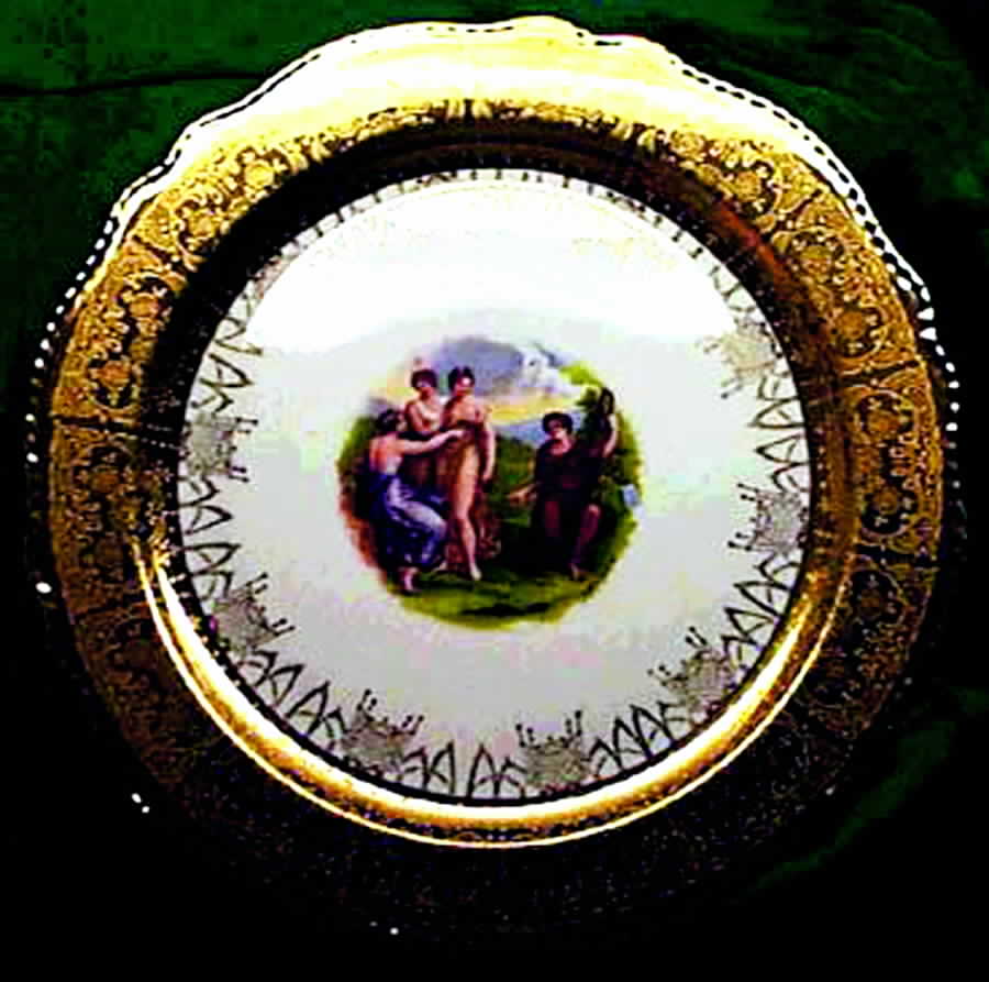 RYL143 Dinner Plate by Royal (USA)-1