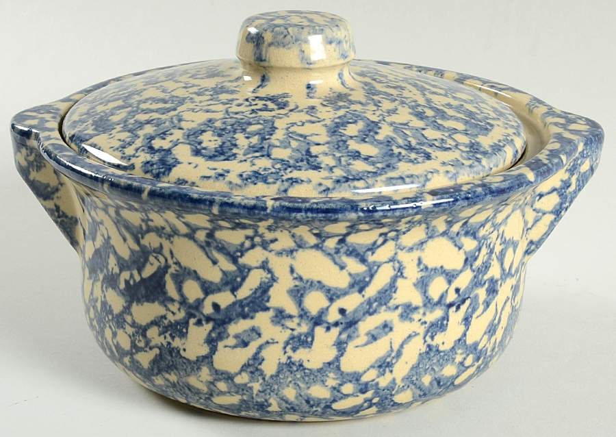 Spongeware Blue 1.5 Qt Round Covered Casserole by Robinson - Ransbottom-1