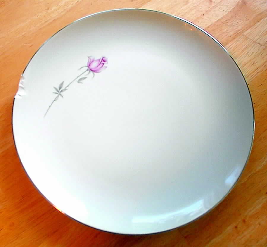 Solitaire Dinner Plate by Rose (Japan)-1