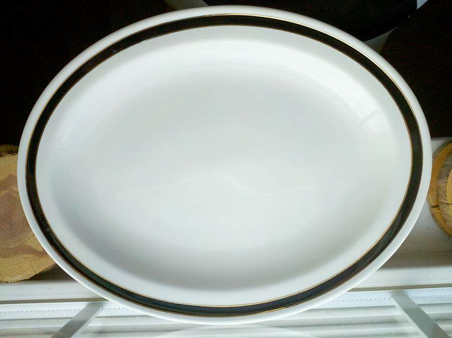 RD111 12" Oval Serving Platter by Royal Doulton-1
