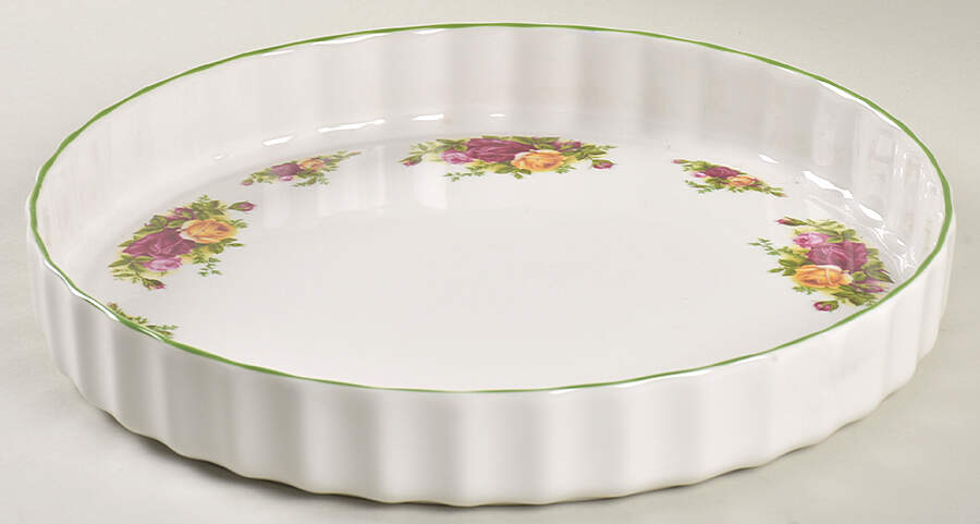 Old Country Roses White (Green Trim) 11'' Quiche by Royal Albert-1