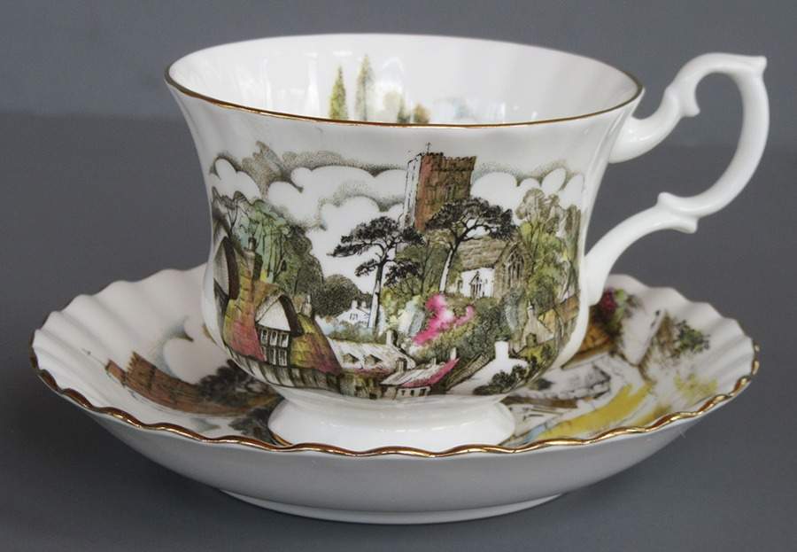 ROA73 Footed Cup & Saucer Set by Royal Albert-1