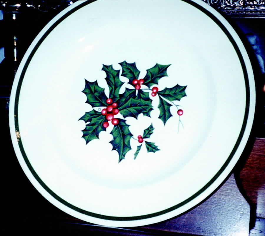 RYL146 Dinner Plate by Royal (USA)-1