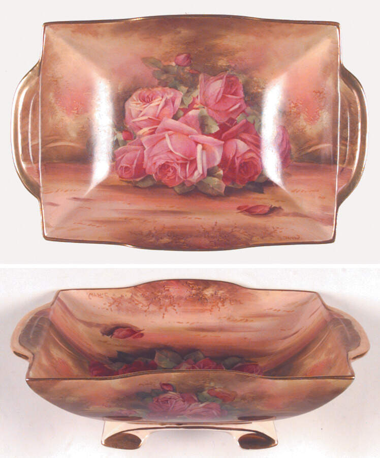 RWI23 Centerpiece by Royal Winton-1