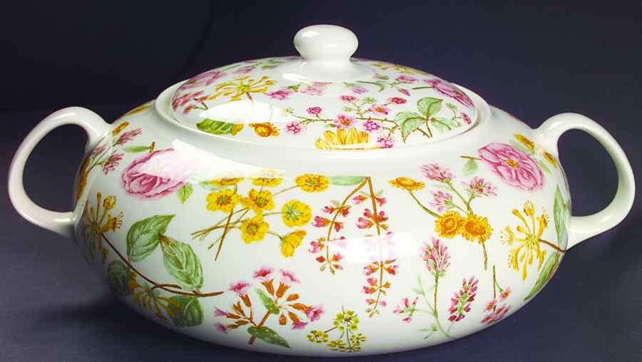 Hedgerow (Earthenware, Wildflowers) Round Covered Vegetable by Royal Stafford-1