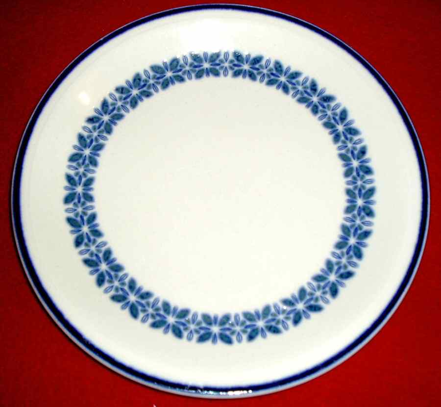 Wentworth Dinner Plate by Royal Doulton-1