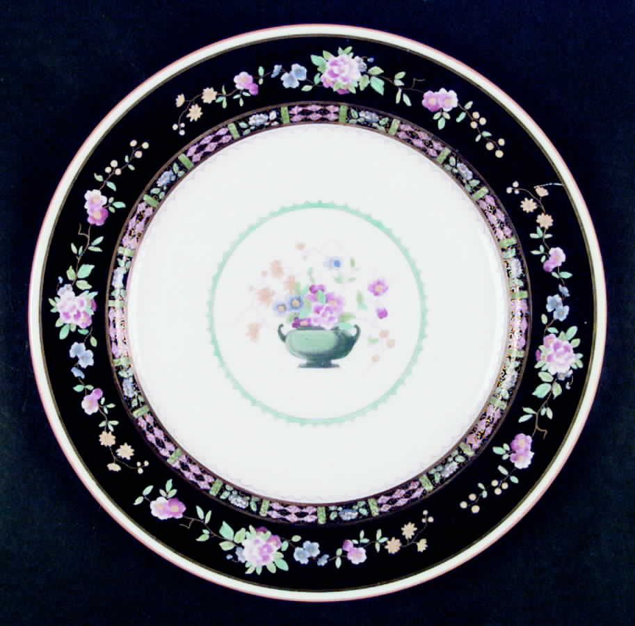 Urn Black Dinner Plate by Royal Doulton-1