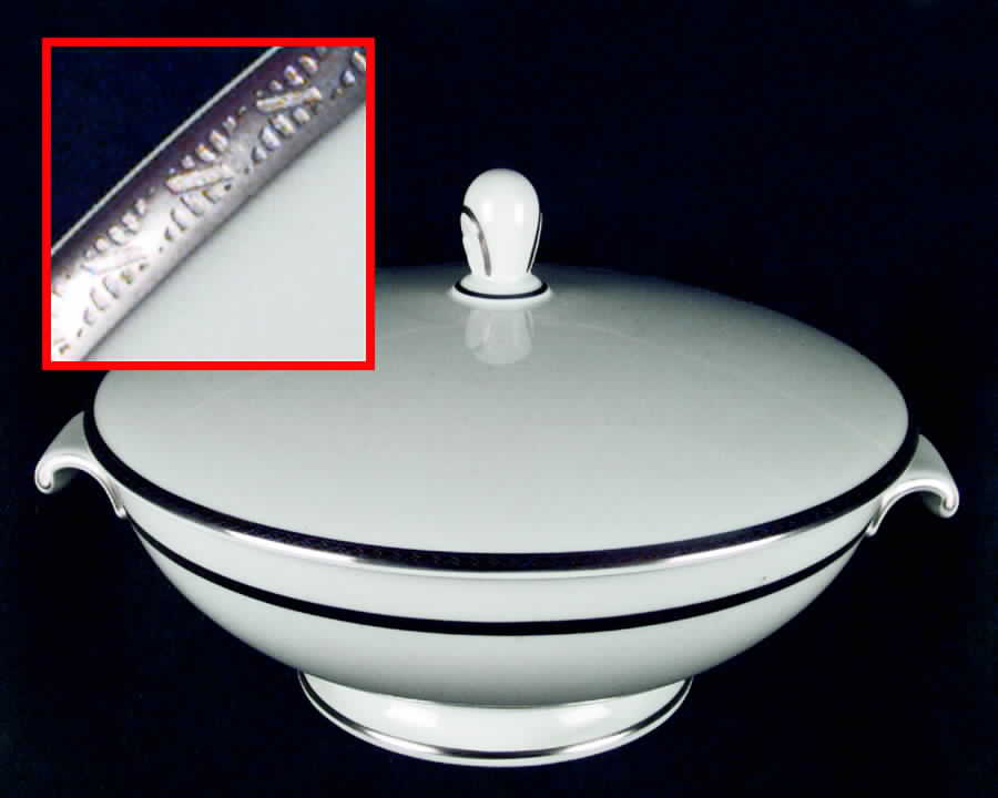 807 Round Covered Vegetable by Rosenthal - Continental-1