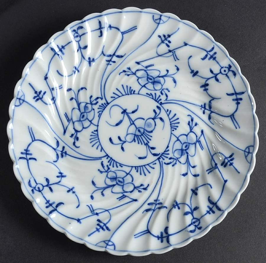 ROT174 Dessert/Pie Plate by Royal Tettau-1