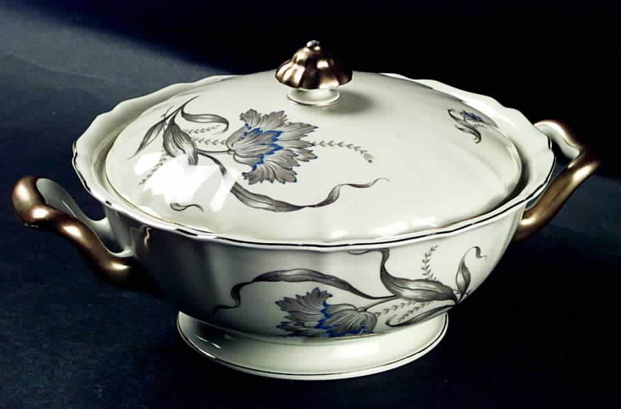 R966 Round Covered Vegetable by Rosenthal - Continental-1