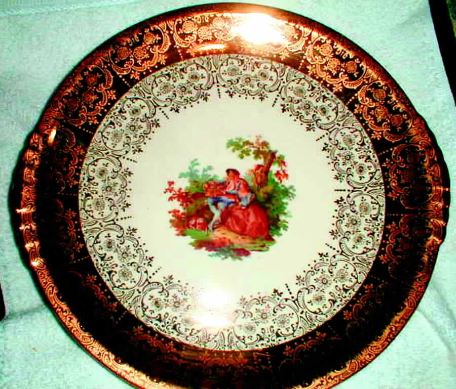 RYL153 Handled Cake Plate by Royal (USA)-1