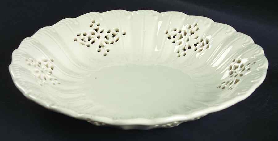 Originals Medium Round Fluted Dish by Royal Creamware-1