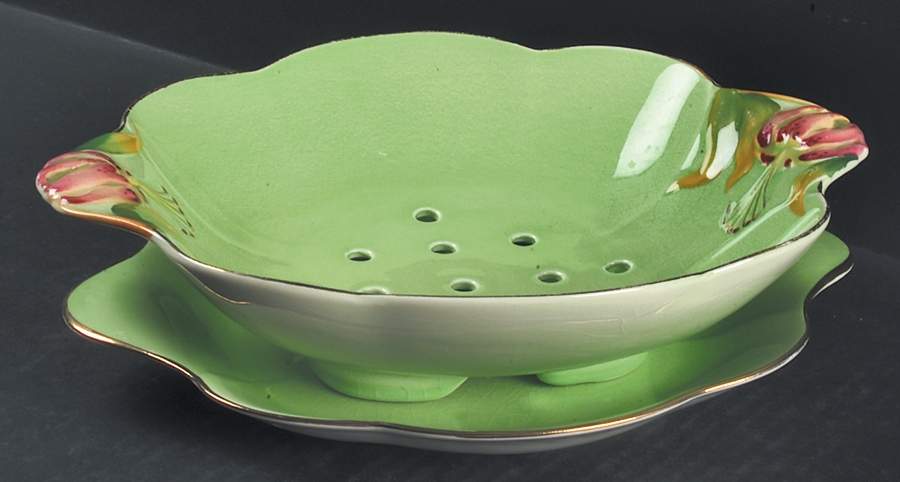 Tiger Lily Green Pierced Berry Bowl and Underplate by Royal Winton-1