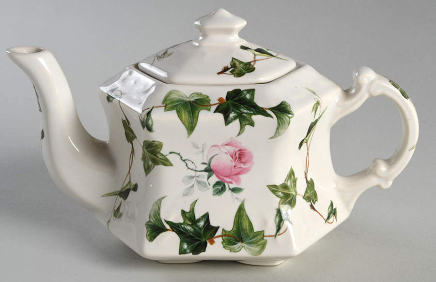 Ivy Rose Mini Teapot & Lid by Royal Crownford-1