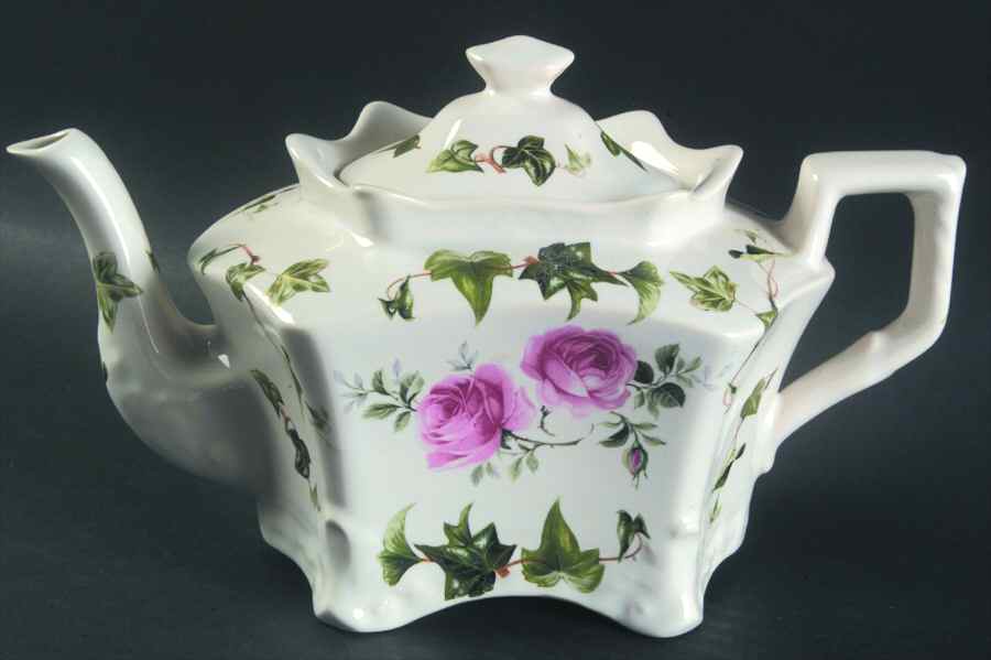 Ivy Rose Teapot & Lid by Royal Crownford-1