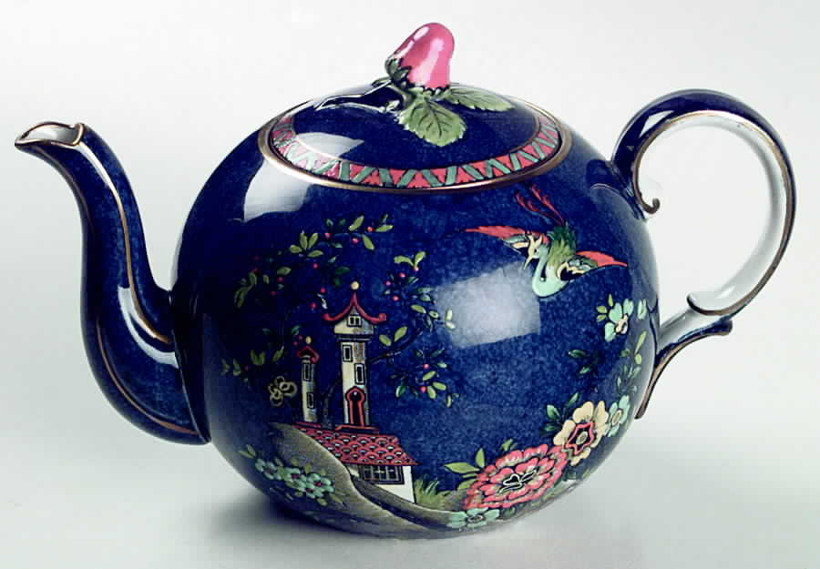 RWI44 Teapot & Lid by Royal Winton-1