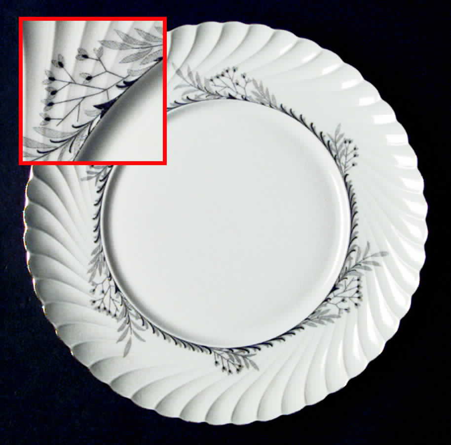 ROB238 Salad Plate by Royal Bayreuth-1