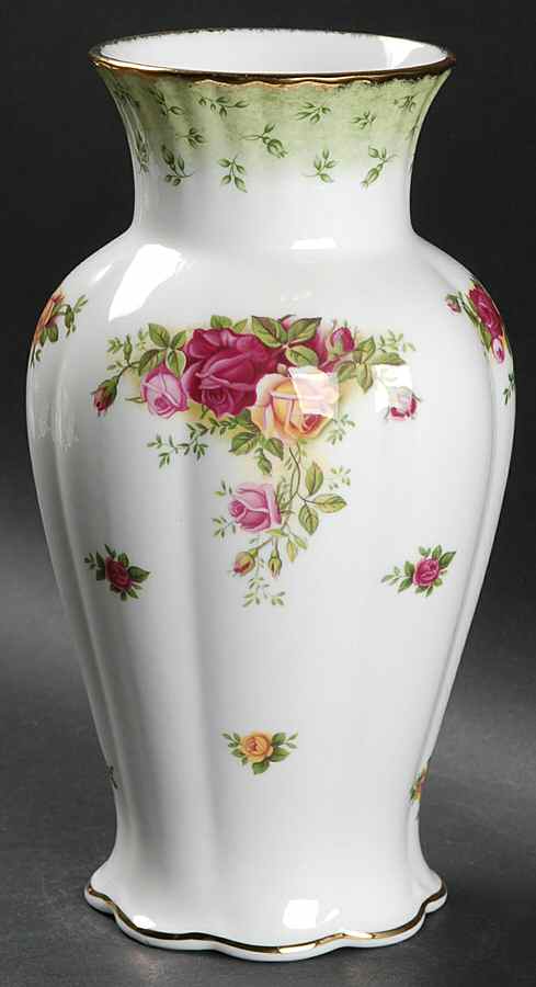 Old Country Roses Green Border 9" Vase by Royal Albert-1