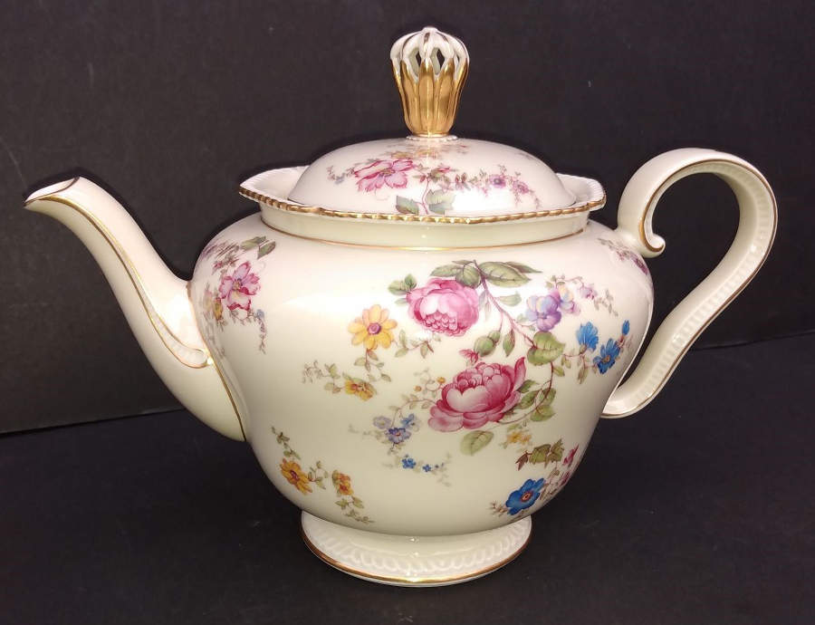 ROT176 Teapot & Lid by Royal Tettau-1