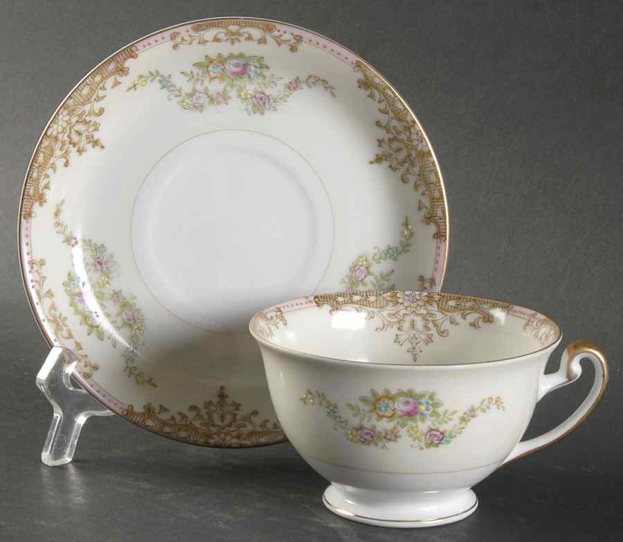 REG14 Footed Cup & Saucer Set by Regal (Japan)-1