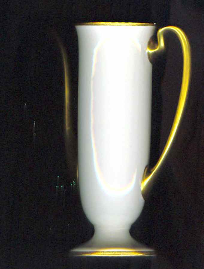 HB9556 Coffee Pot No Lid by Royal Doulton-1