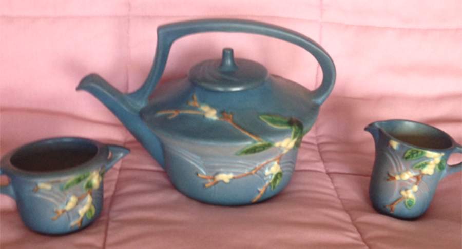 Snowberry Persian Blue Teapot & Lid by Roseville-1