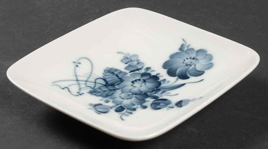 Blue Bouquet 4" Ashtray by Royal Copenhagen-1