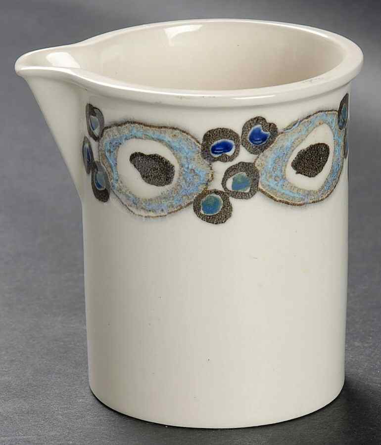 Nucella Creamer by Royal Copenhagen-1