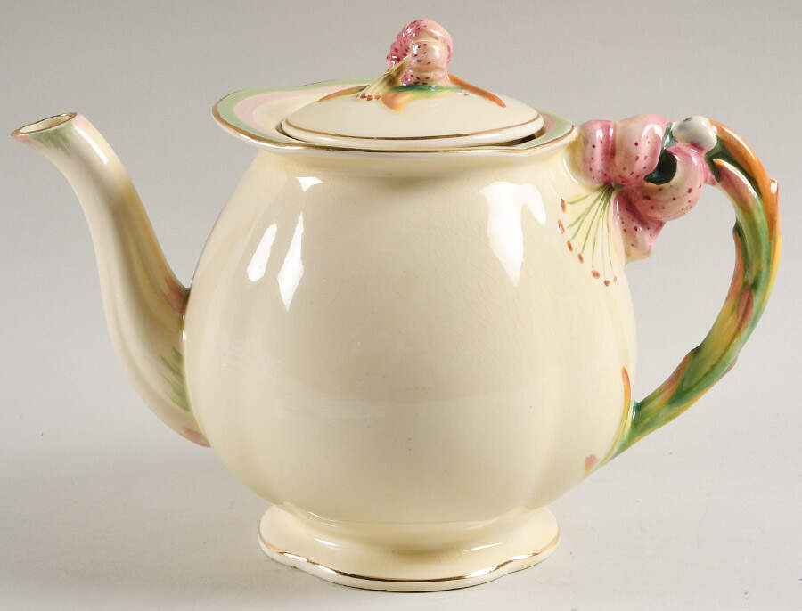 Tiger Lily Cream Teapot & Lid by Royal Winton-1