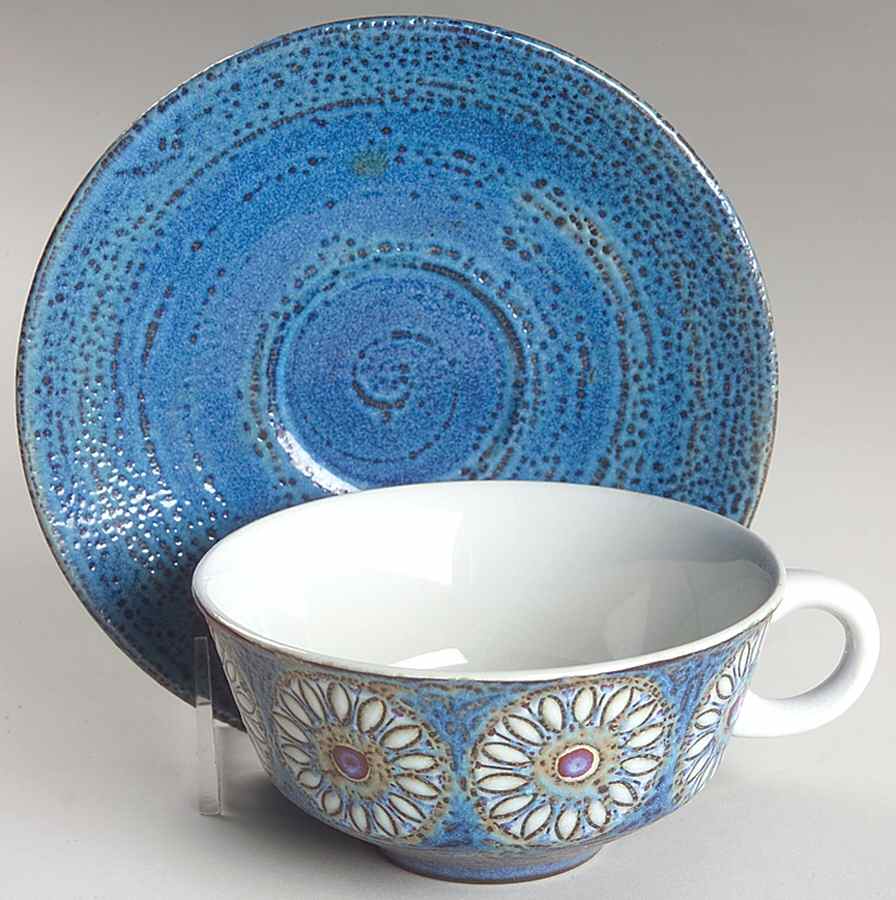 Annette Flat Cup & Saucer Set by Royal Copenhagen-1