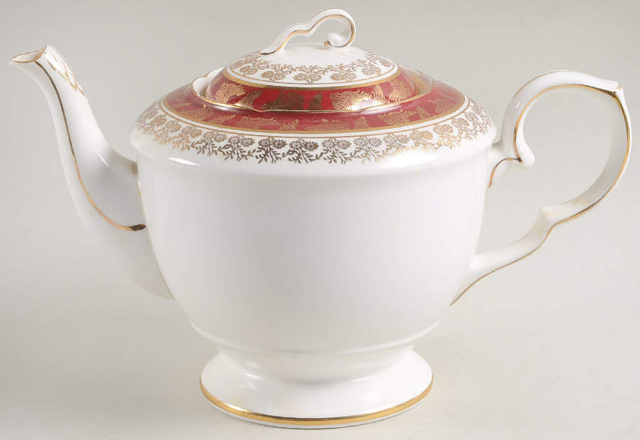 RST62 Teapot & Lid by Royal Stafford-1