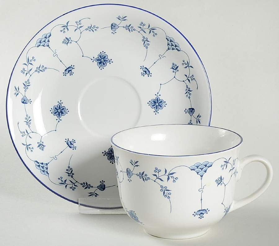 RLO2 Flat Cup & Saucer Set by Royal Oak-1