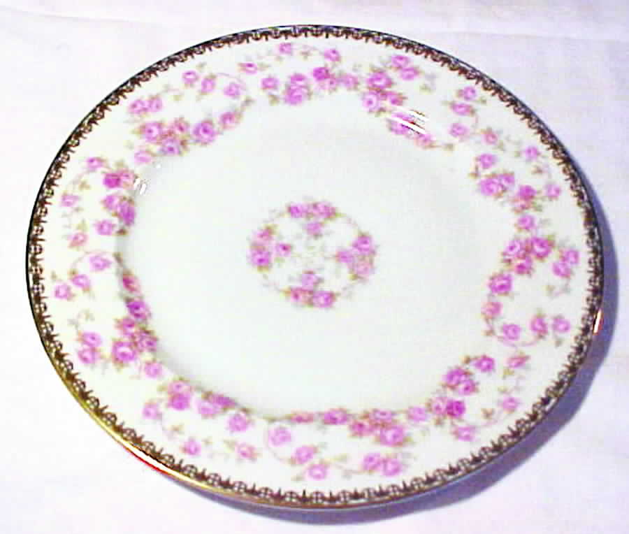 ROB249 Dinner Plate by Royal Bayreuth-1