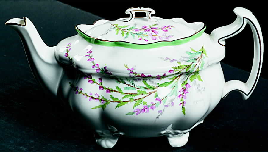 Bell Heather (Scalloped, Green Band) Teapot & Lid by Royal Doulton-1