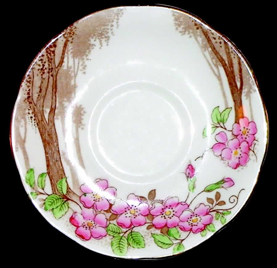ROA84 Saucer by Royal Albert-1