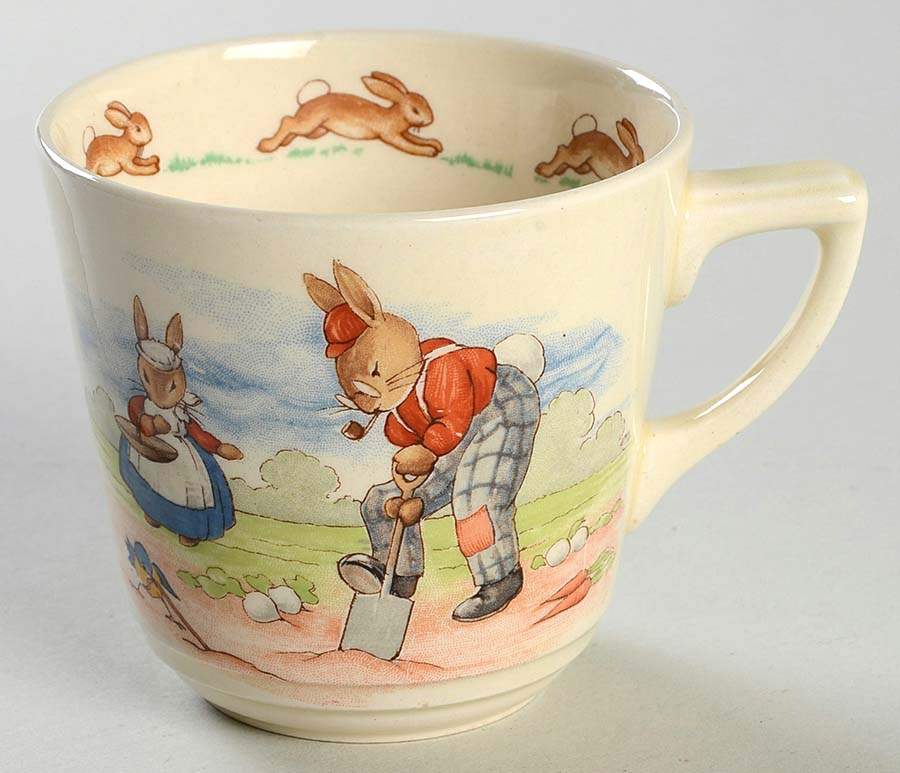 Bunnykins (Casino Shape) Casino Shape Flat Cup by Royal Doulton-1