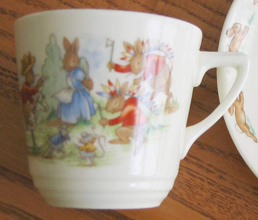 Bunnykins (Casino Shape) Flat Casino Shape Cup by Royal Doulton-1